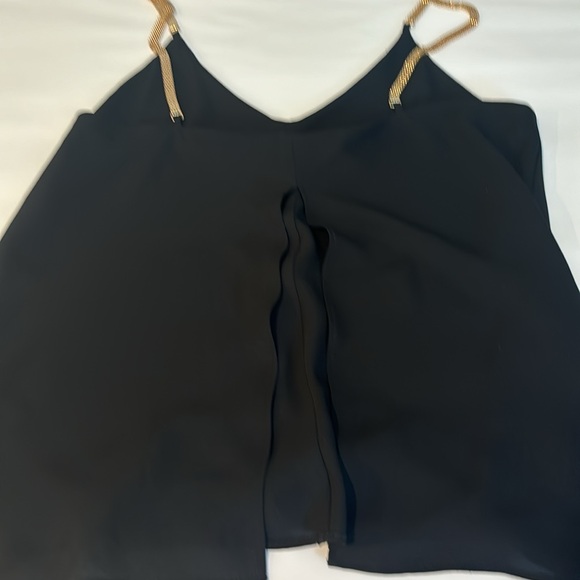 Black chain strap top - Picture 5 of 6